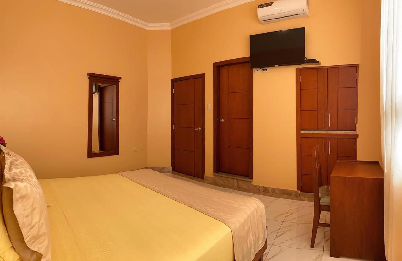 Hostal California Inn جواياكيل المظهر الخارجي الصورة