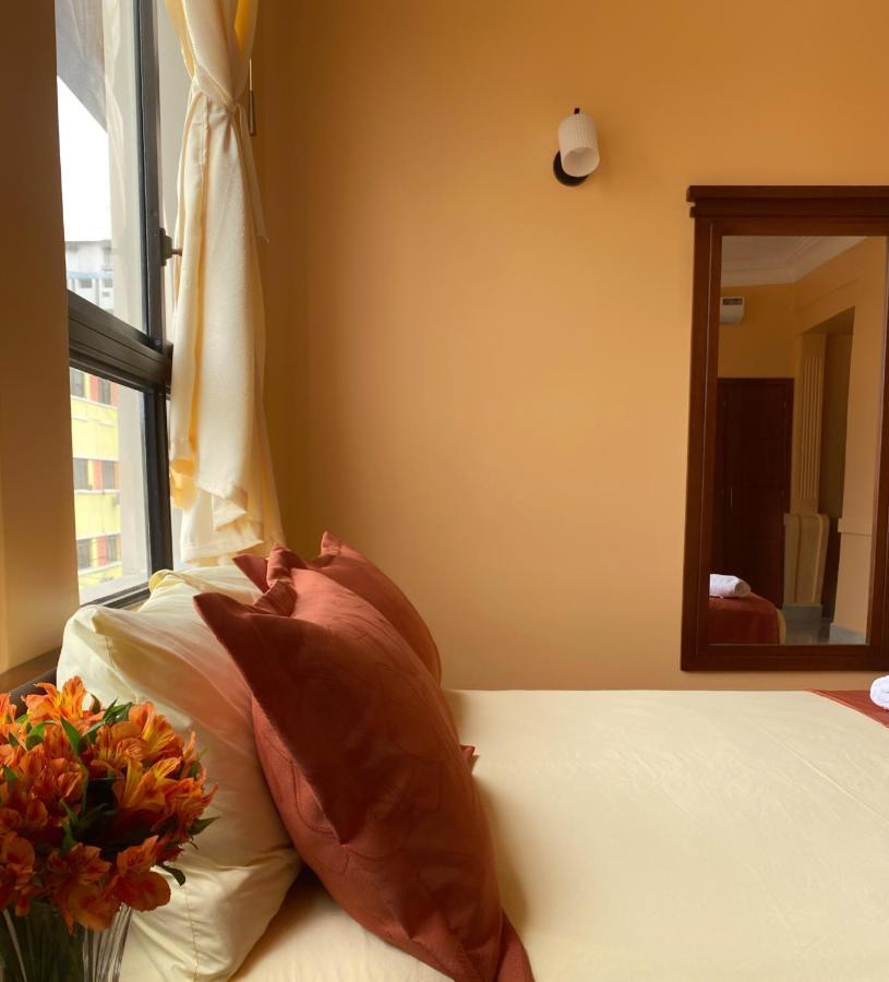 Hostal California Inn جواياكيل المظهر الخارجي الصورة